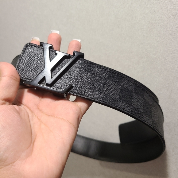 Louis Vuitton belt - Picture 7 of 8